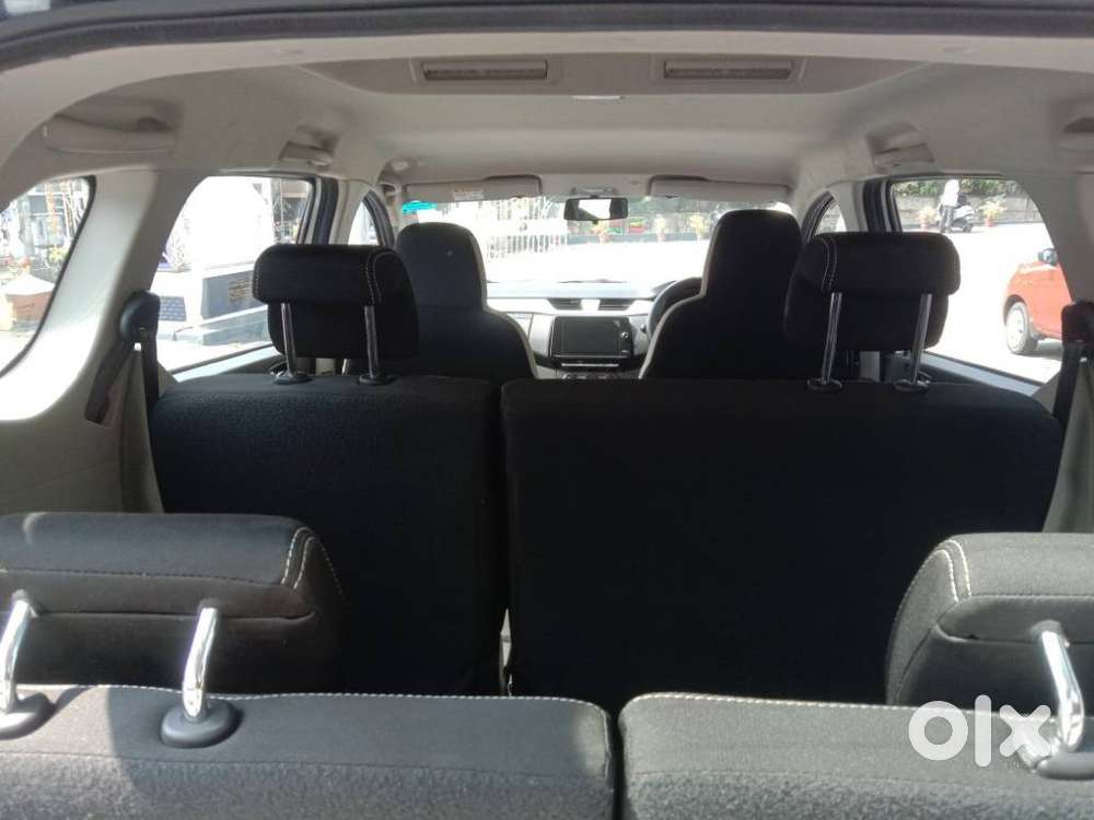 Renault Triber 1.0 Rxz Amt Dual Tone, 2021, Petrol