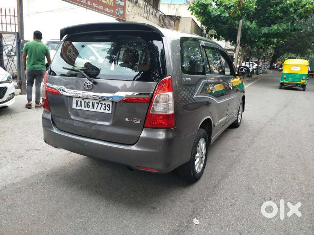 Toyota Innova 2.5 Z Diesel 7 Seater Bs Iv, 2014, Diesel