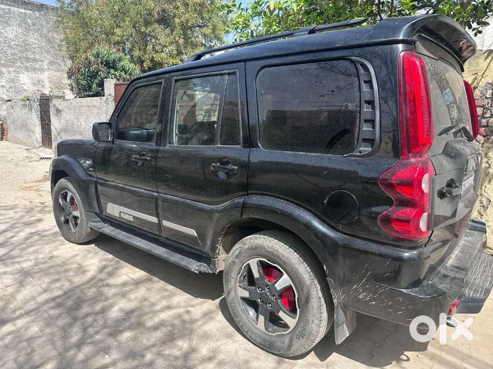 Scorpio Classic 2023 1st Owner