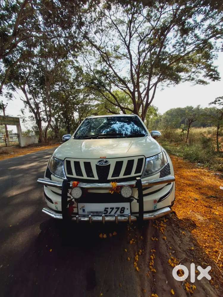 Mahindra Xuv500 2wd 2015