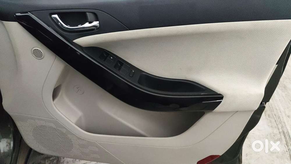 Tata Nexon 1.2 Revotron Xza Plus, 2022, Petrol