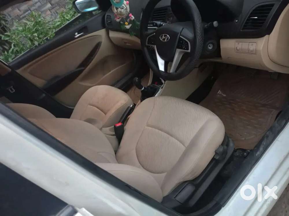 Hyundai Verna 1.6 Sx 2011