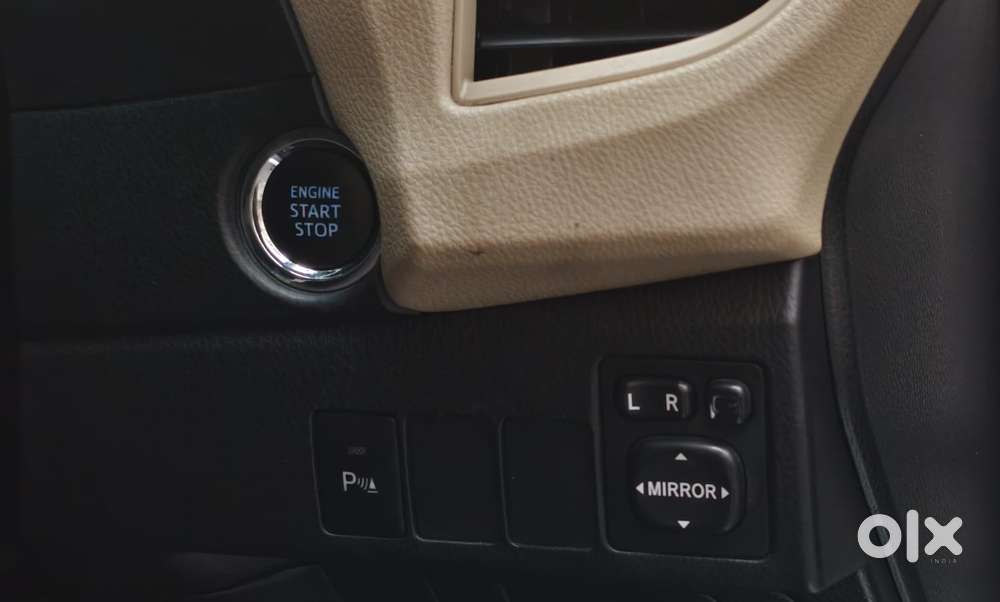 Toyota Corolla Altis 2013-2017 Vl At, 2016, Petrol