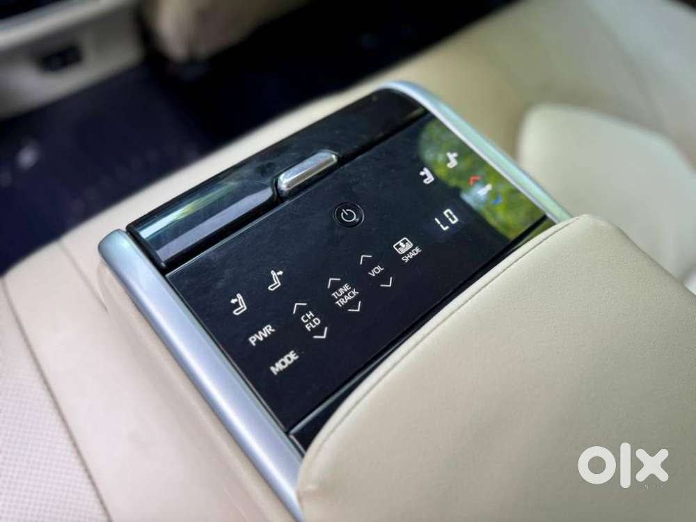 Toyota Camry Hybrid, 2019, Petrol