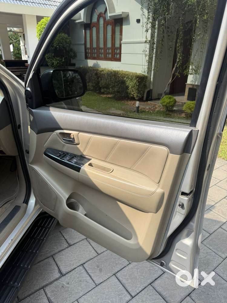 Toyota Fortuner 3.0 4x2 Automatic, 2012, Diesel