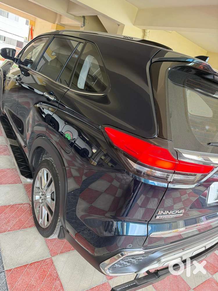 Toyota Innova Hycross 2.0 Zx Hybrid 7 Str, 2024, Diesel