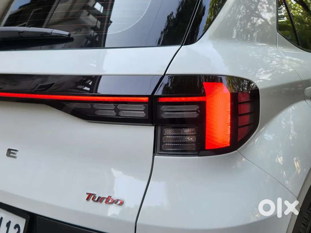 Hyundai Venue 1.0 S(o) Turbo Dct, Petrol, 2025