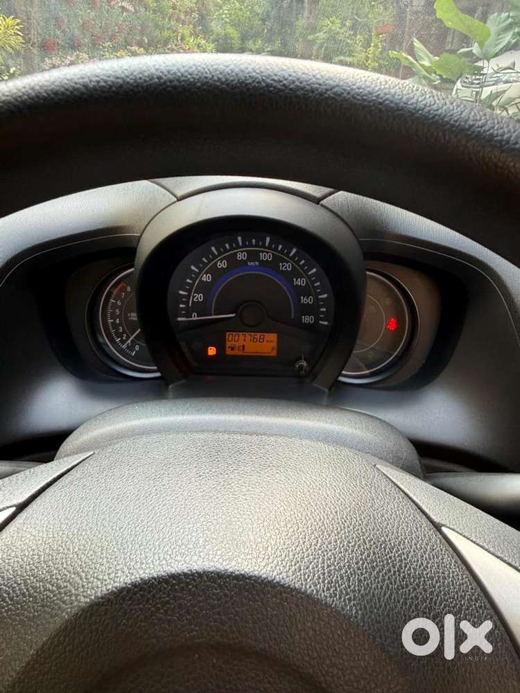 Honda Amaze 2015 Petrol 7800 Km Driven