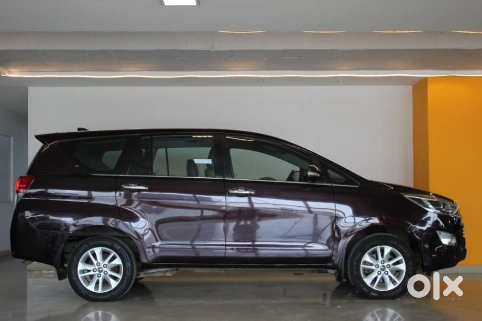 Toyota Innova Crysta 2.4 V, 2016, Diesel