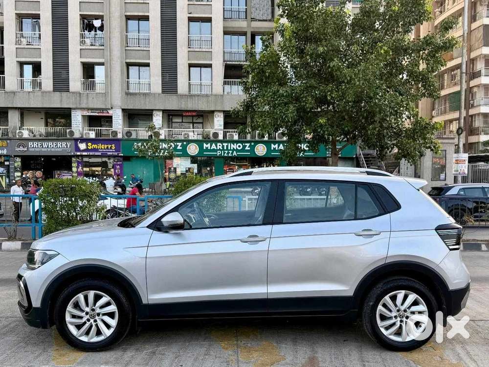 Volkswagen Taigun 1.0 Tsi Highline At, 2022, Petrol