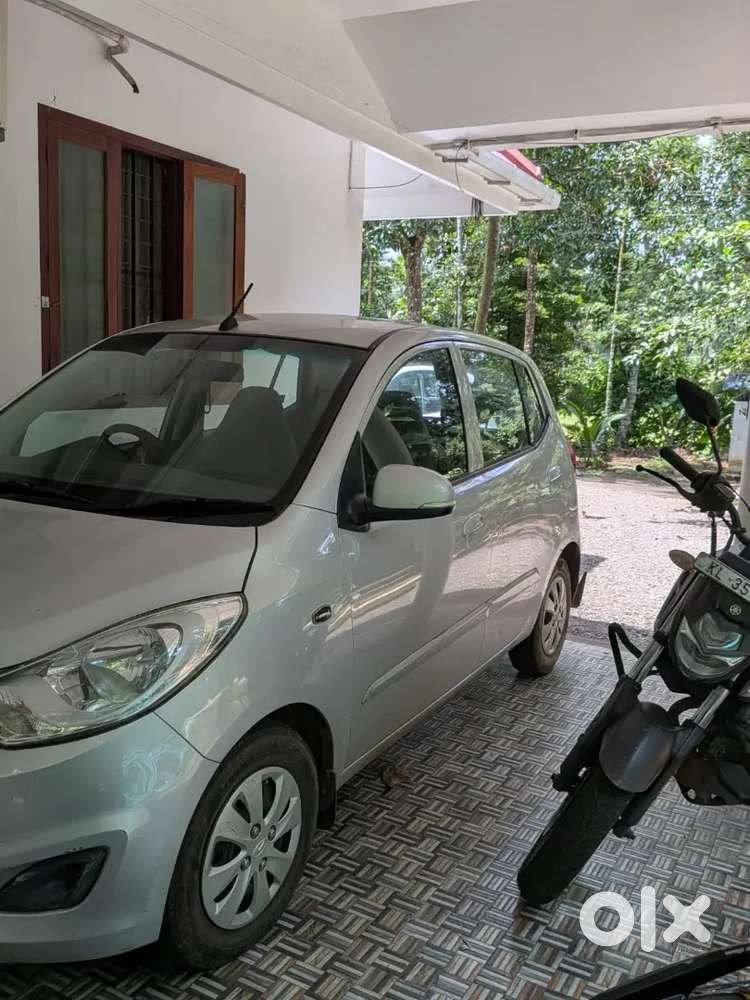 Hyundai I10 Sportz 2012