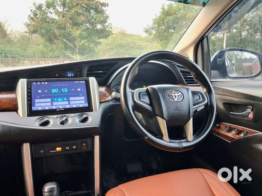 Toyota Innova Crysta 2.4 G Mt 8s, 2017, Diesel