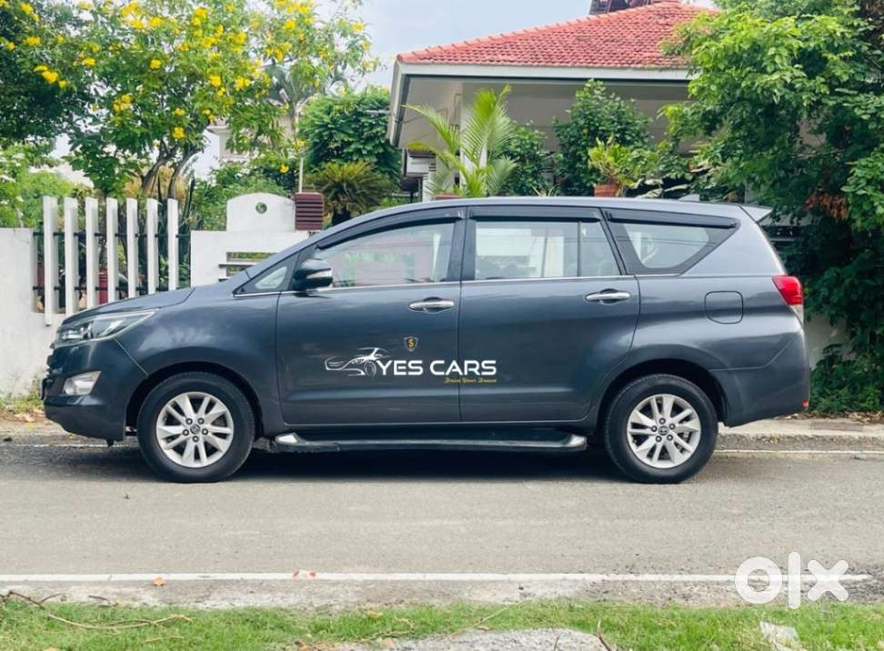 Toyota Innova Crysta 2.4 V, 2017, Diesel