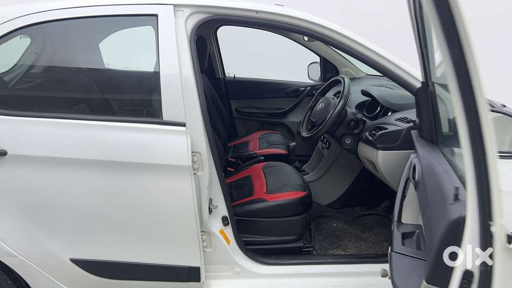 Tata Tiago Xe, 2019, Petrol
