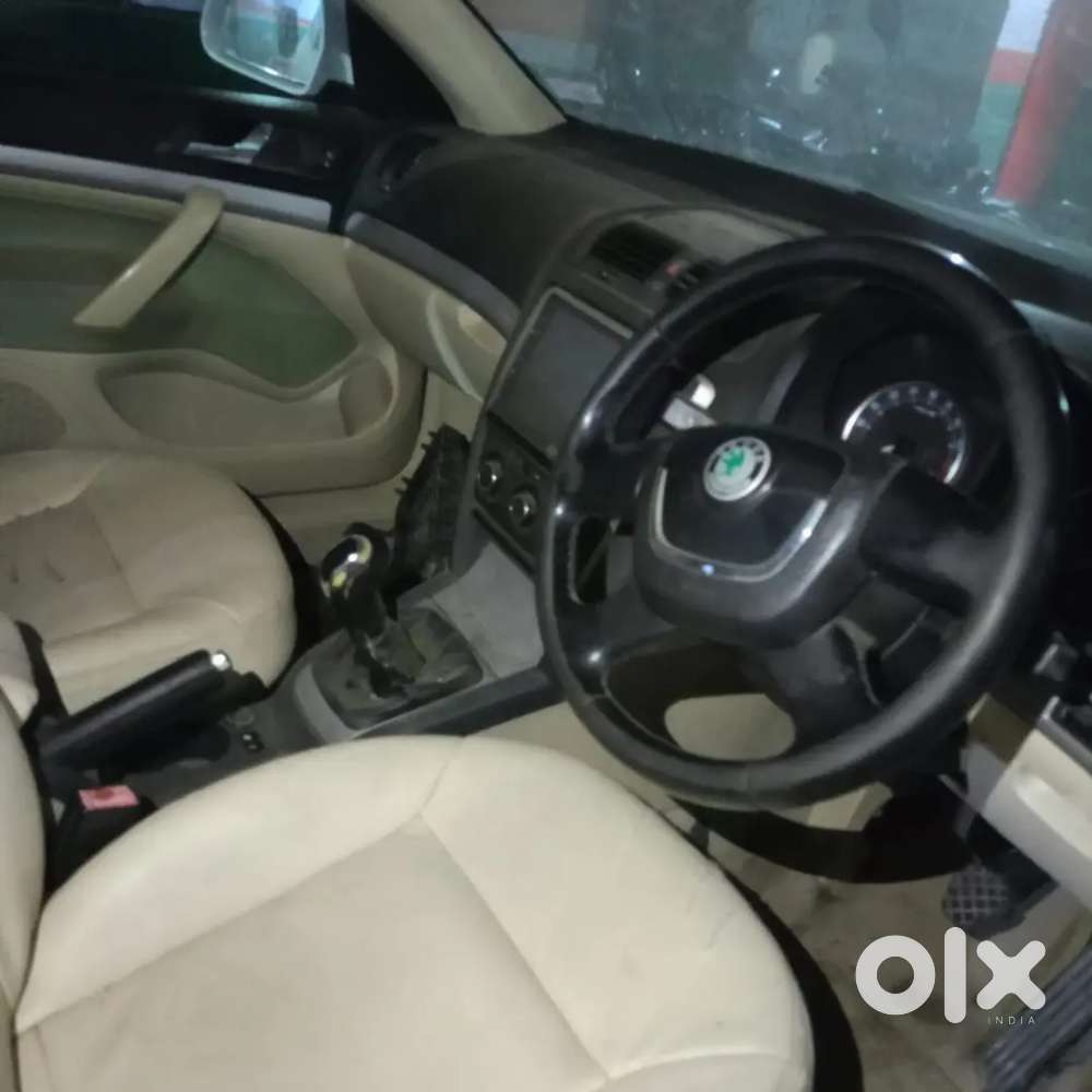 Skoda Laura 2011 Diesel 207000 Km Driven