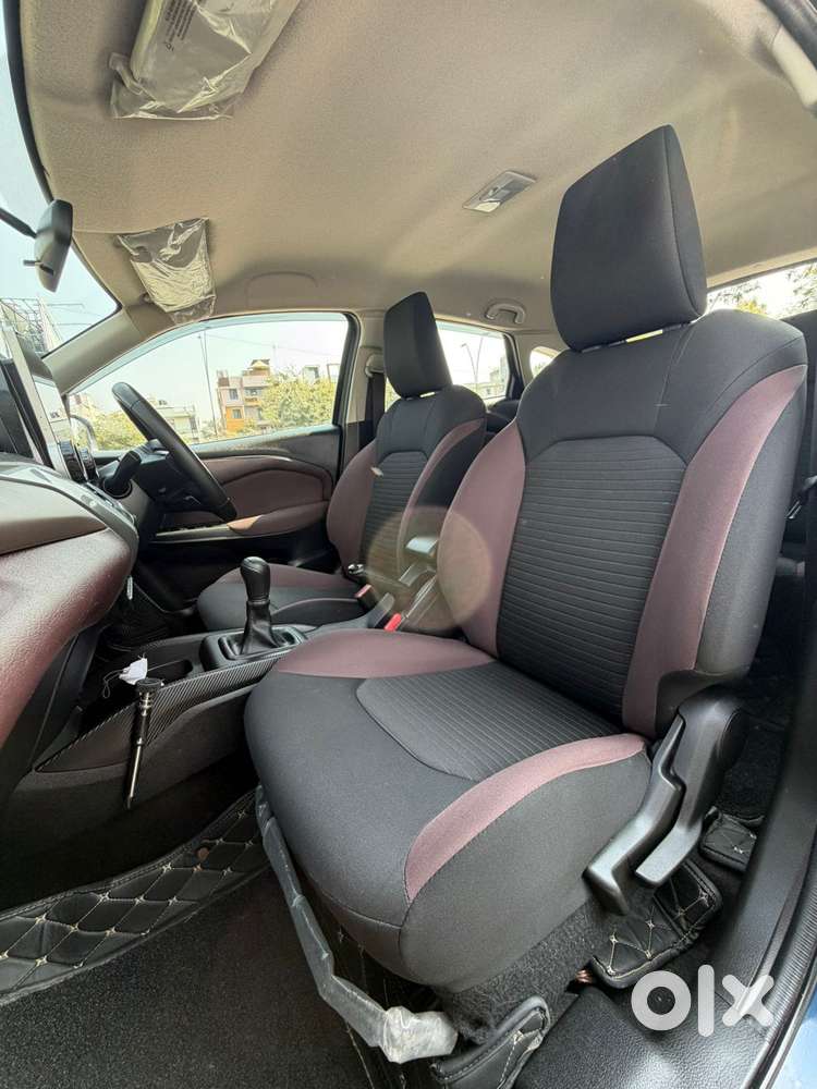 Maruti Suzuki Fronx Sigma 1.2l Mt, 2024, Petrol