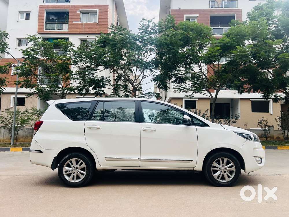 Toyota Innova Crysta 2.4 Gx Mt, 2023, Diesel