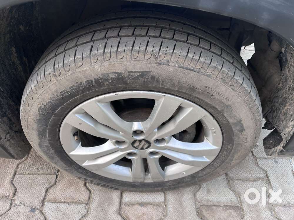 Maruti Suzuki Vitara Brezza Zdi+ Dual Tone Amt, 2018, Diesel
