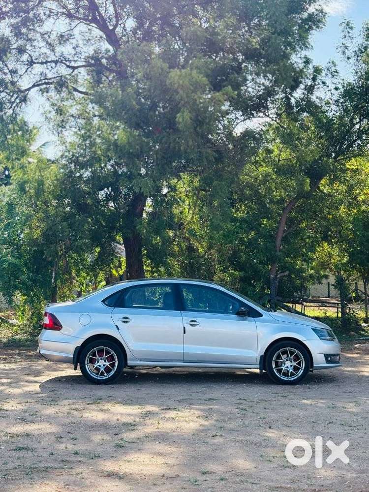 Skoda Rapid 1.0 Tsi Ambition, 2021, Petrol