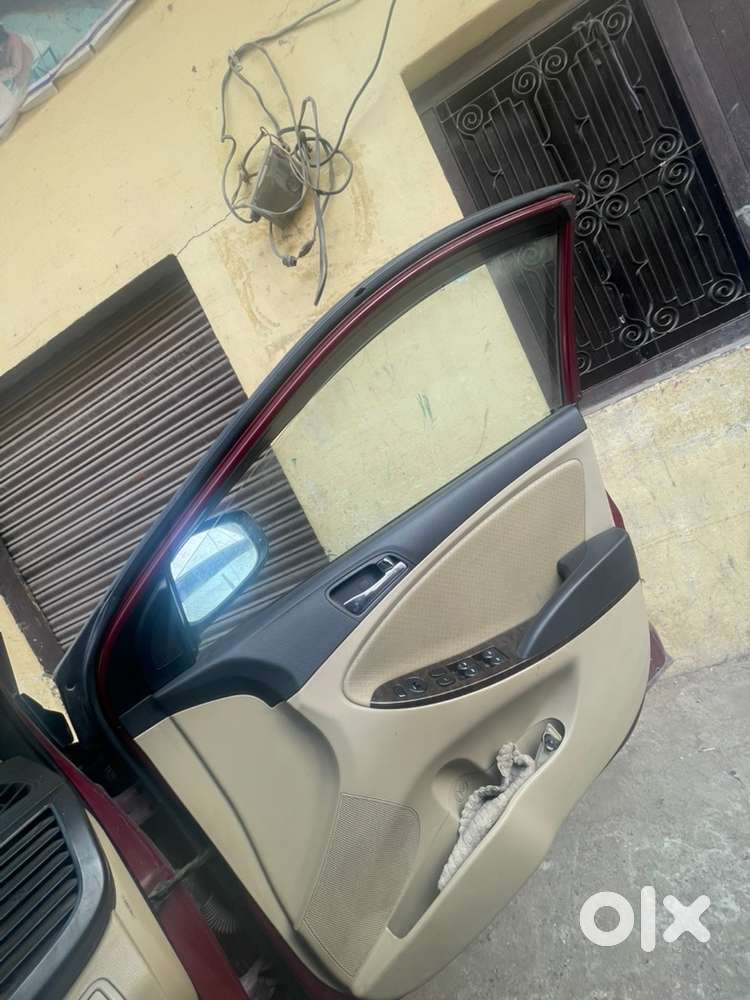 Hyundai Fluidic Verna 2015 Diesel 170000 Km Driven