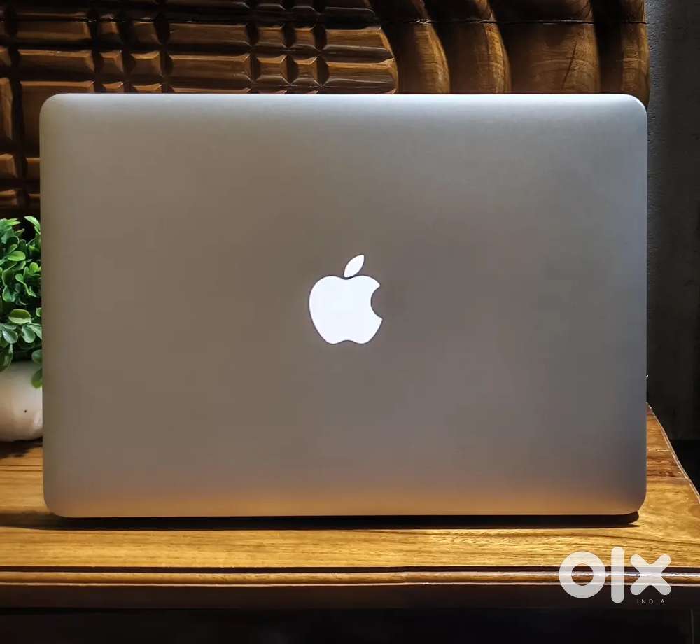 Apple MacBook Air 13-inch (Early 2015) &ndash; macOS Monterey