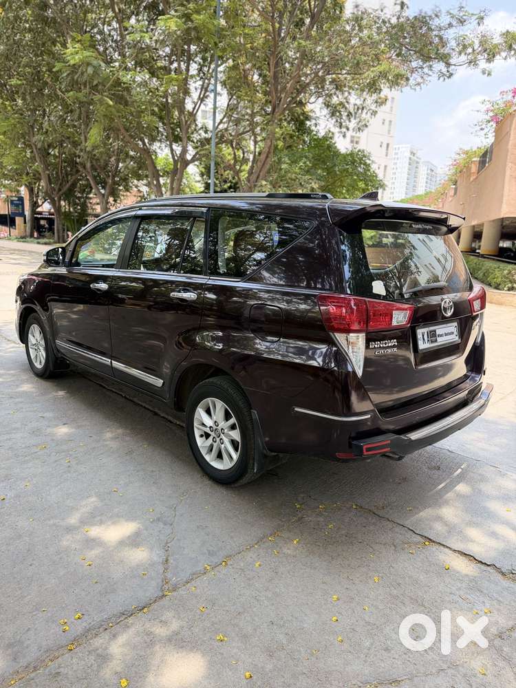 Toyota Innova Crysta 2.8z Automatic, 2017, Diesel