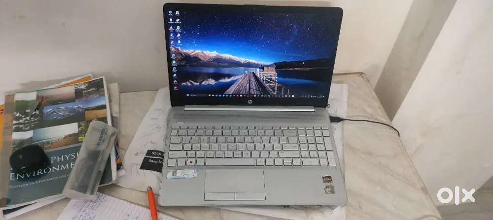Hp laptop with 8 gb ram 1 tb hhd with Ryzen 3 with good condition