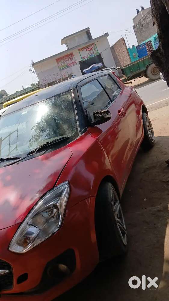 Swift Car With Alloy Wheel