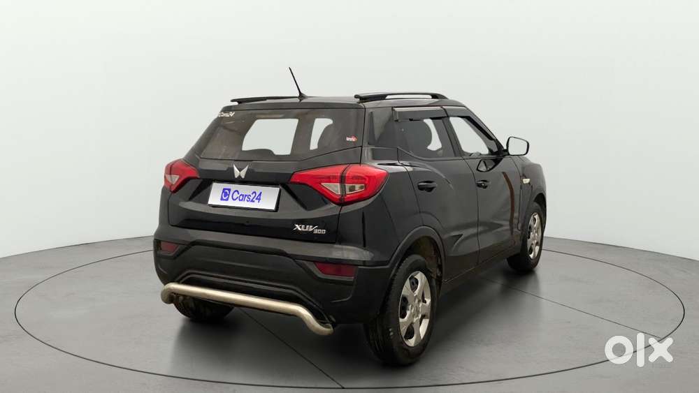 Mahindra Xuv300 W6, 2023, Petrol