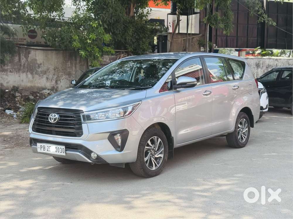 Toyota Innova Crysta [2020-ongoing] 2.7 Gx Mt 7 Str, 2022, Diesel