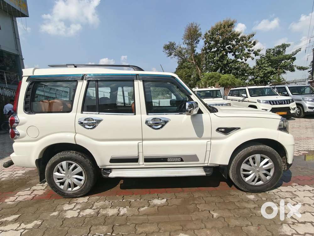 Mahindra Scorpio Classic 2.2 S Mt 9 Str, 2022