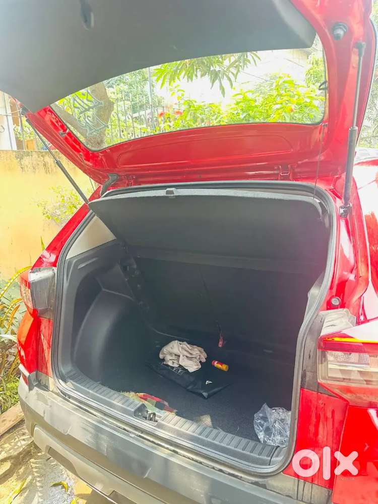 Skoda Kylaq 2025 Petrol 6000 Km Driven