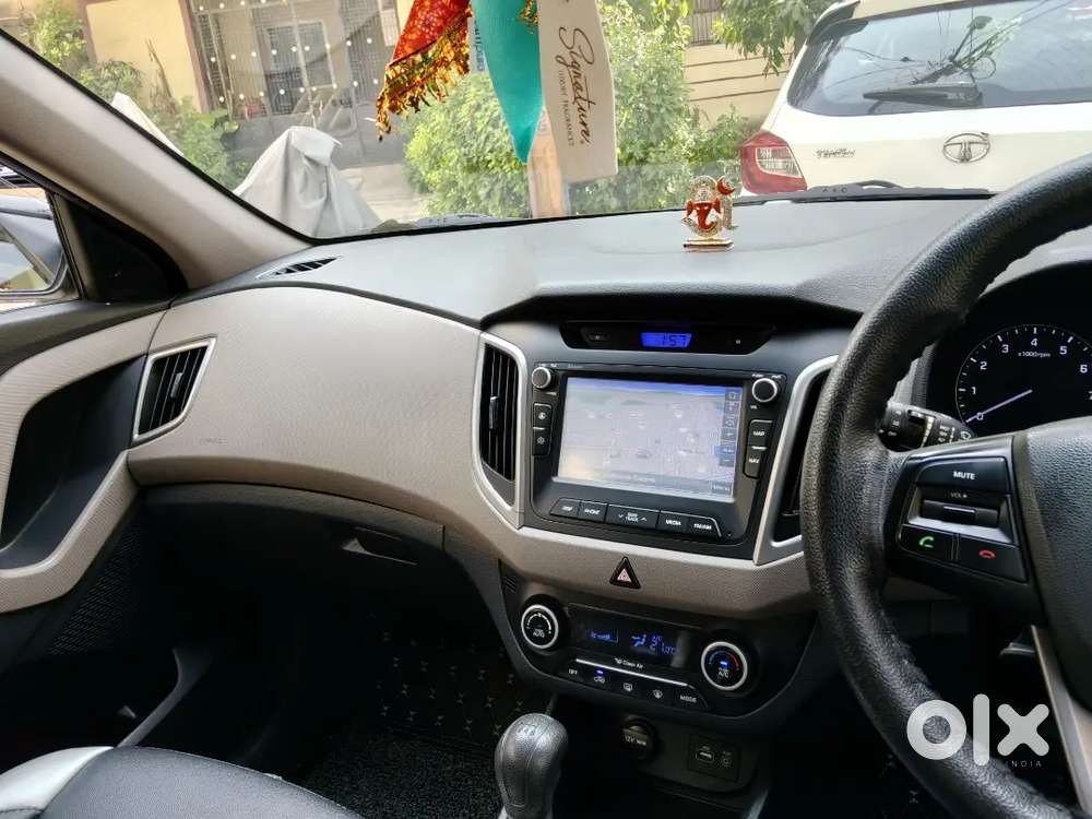Hyundai Creta Petrol 2016 With Selected Number