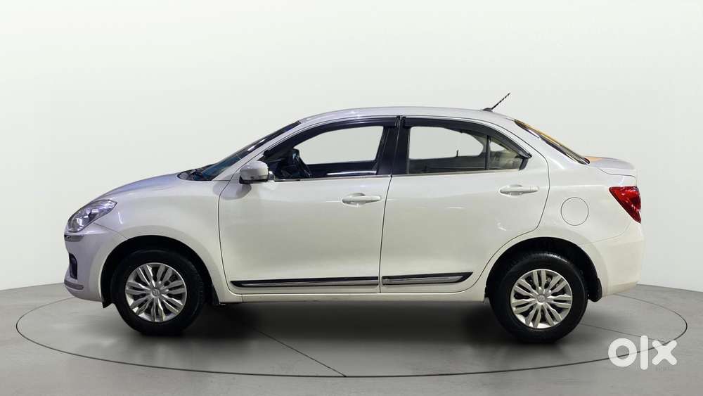 Maruti Suzuki Swift Dzire Amt Vxi, 2018, Petrol