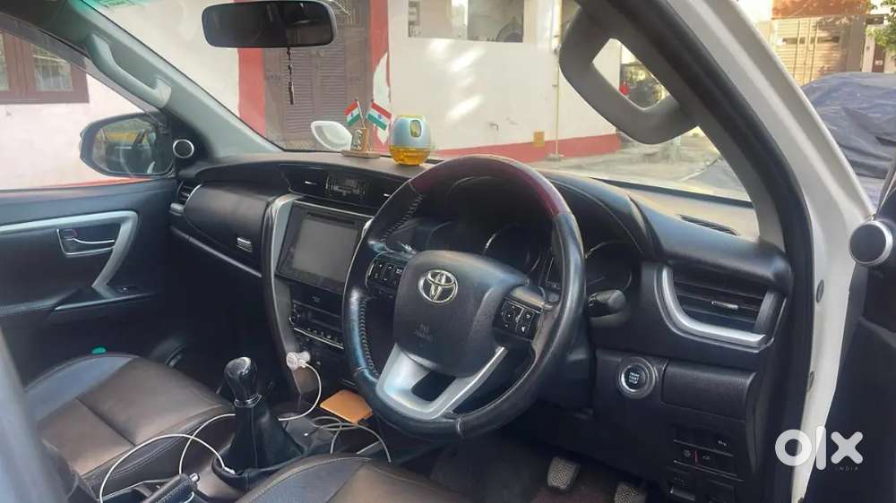 Toyota Fortuner 2017 Diesel 142000 Km Driven