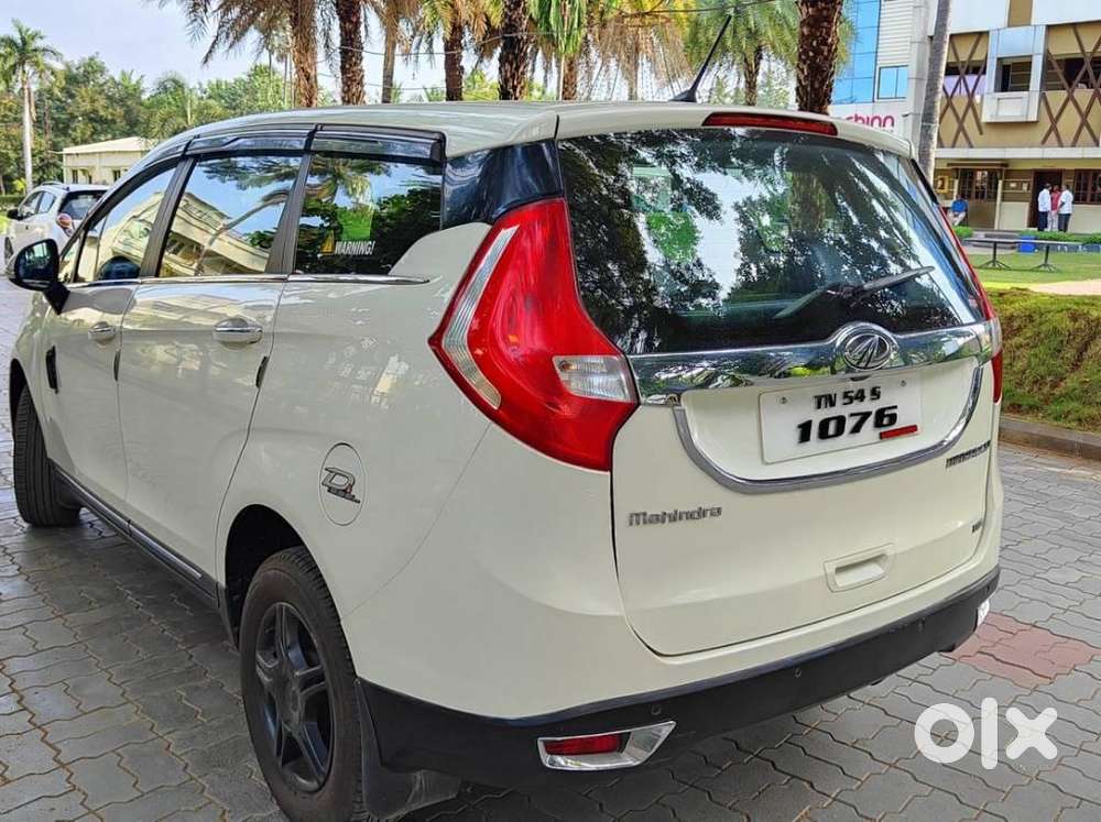 Mahindra Marazzo M6, 2019, Diesel