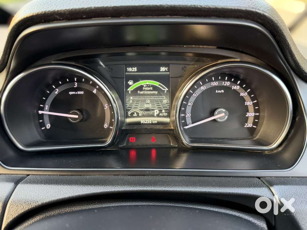 Tata Hexa Xta, 2019, Diesel