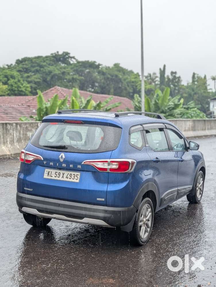 Renault Triber Rxz, 2021, Petrol