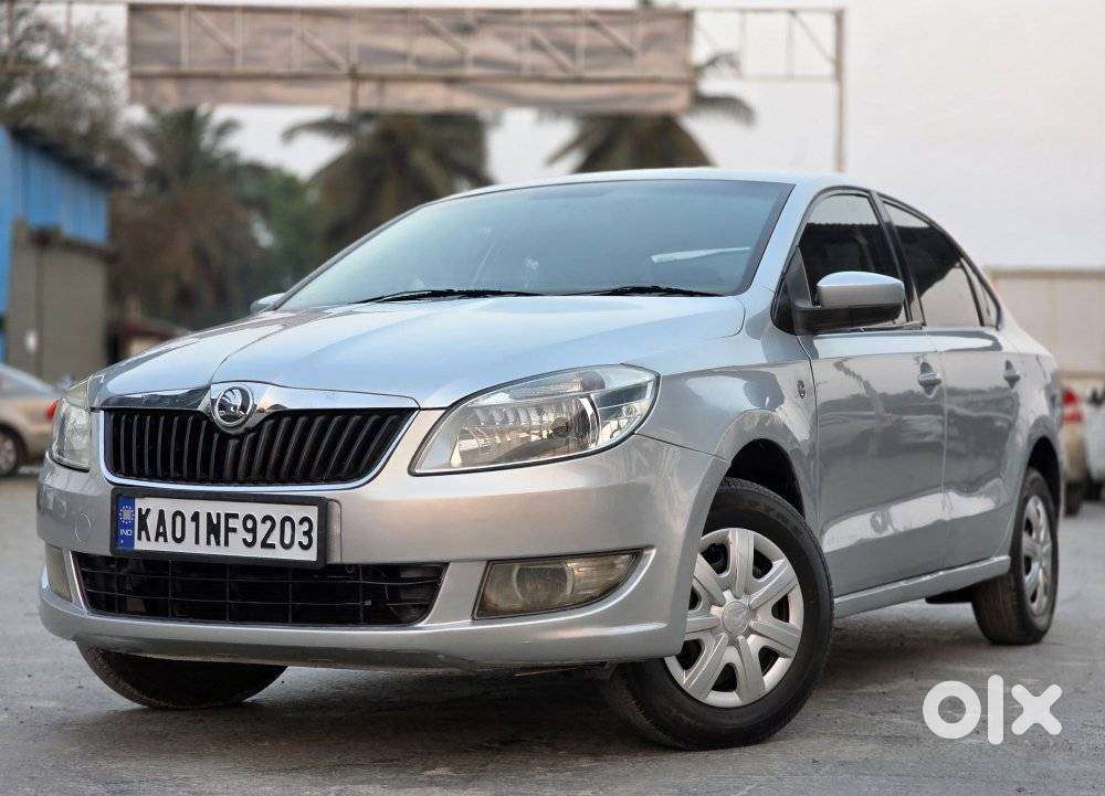 Skoda Rapid Ambition 1.6 Mpfi Manual, 2012, Petrol