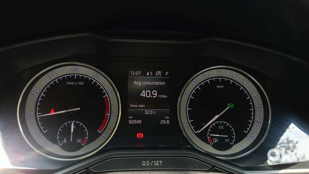 Skoda Superb 2.0 L&k Tsi At, 2020, Petrol