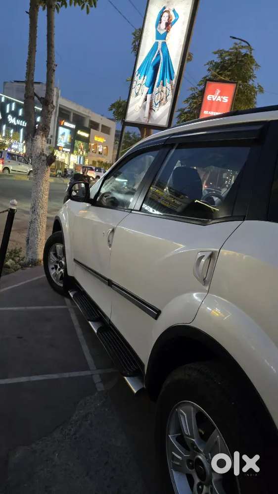 Mahindra Xuv500 2014  A1 Condition  2nd Owner  New Tyres
