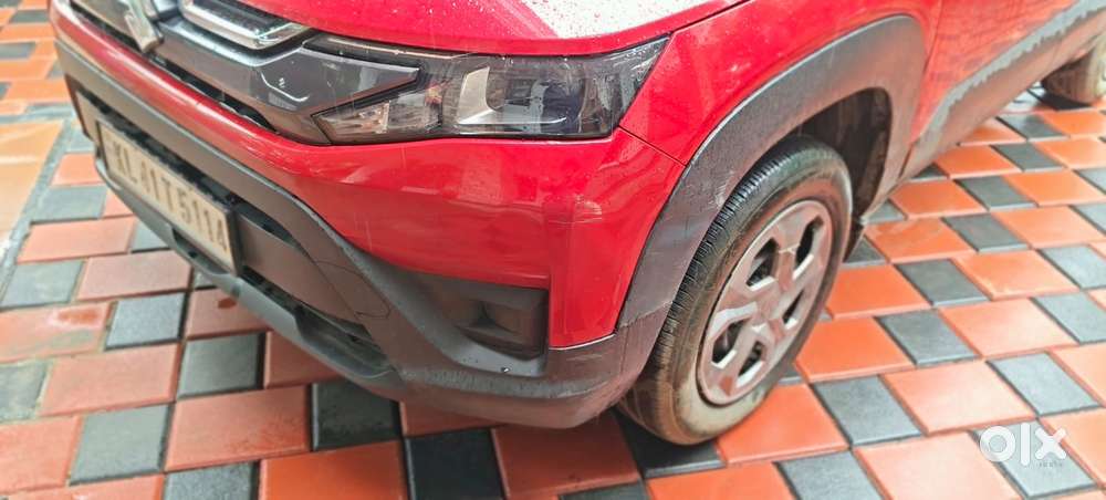 Maruti Suzuki Brezza Vxi At, 2022, Petrol