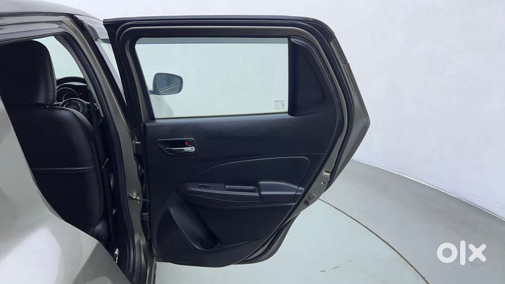 Maruti Suzuki Swift 1.3 Zxi, 2022, Petrol
