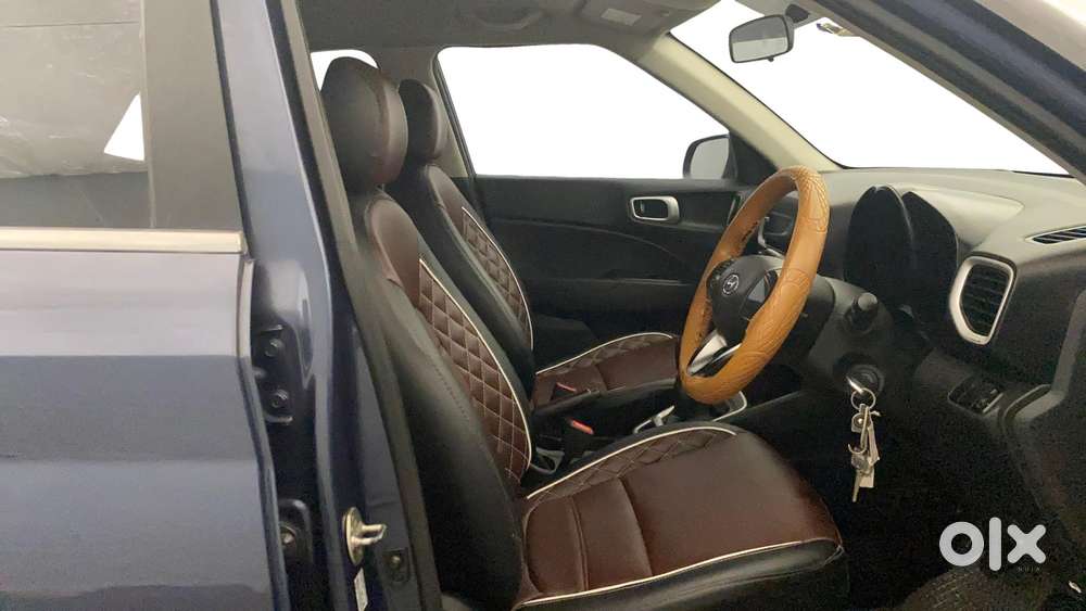 Hyundai Venue 1.2 S Plus, 2022, Petrol