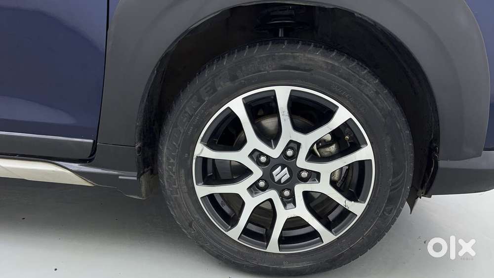 Maruti Suzuki Xl6 1.5 Zeta Mt, 2022, Petrol