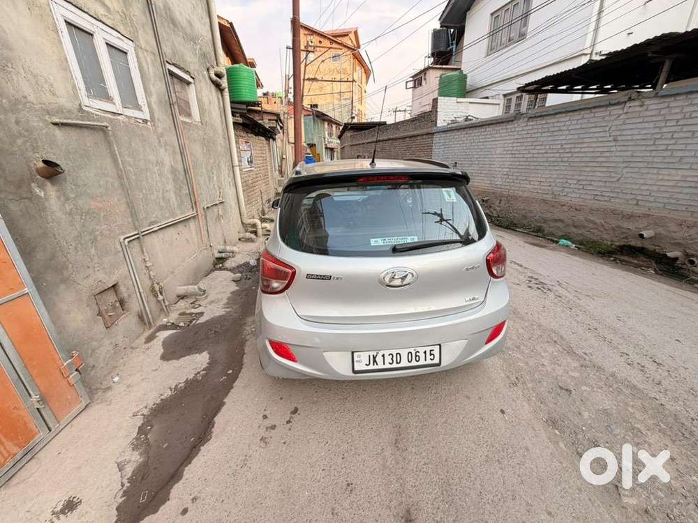 Hyundai Grand I10 2016 Petrol Well Maintained
