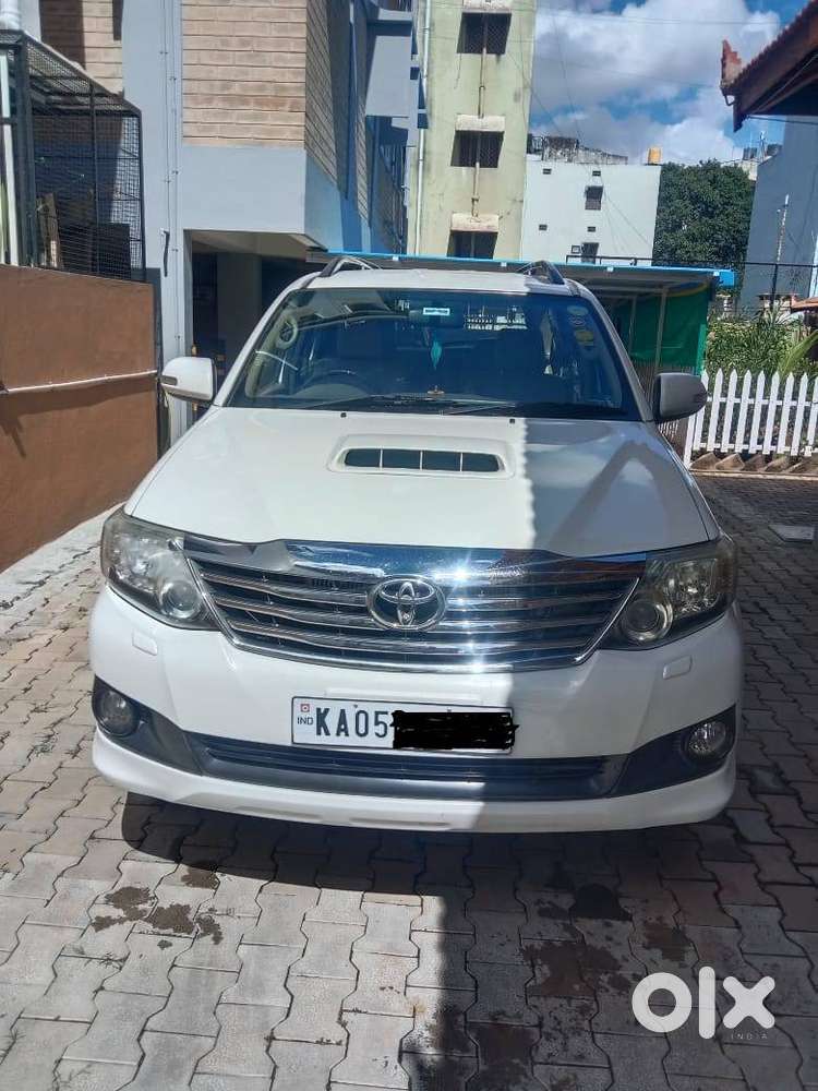 Toyota Fortuner 3.0 2012