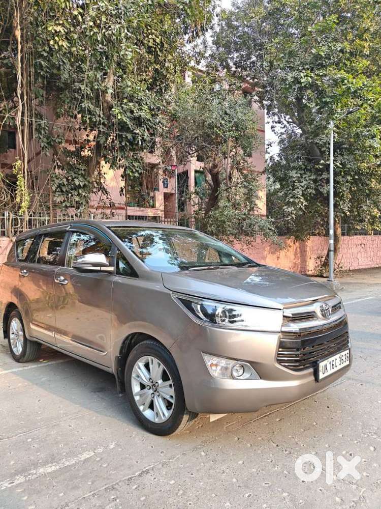 Toyota Innova Crysta