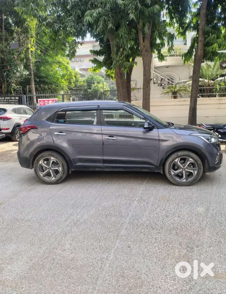 Creta 2019 Automatic Sunroof Top