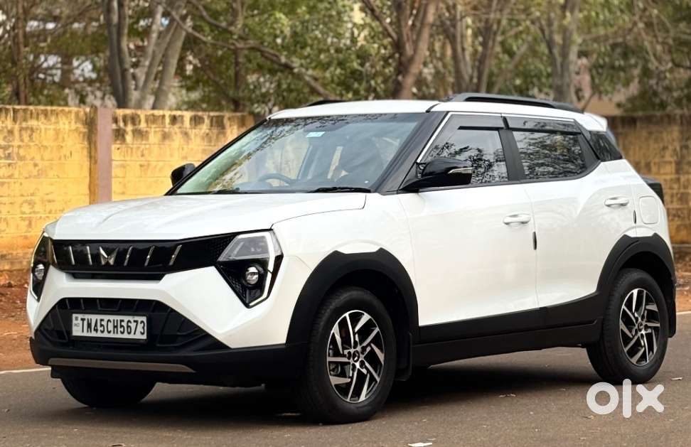 Mahindra Xuv 3xo Ax5 Pm Mt, 2025, Petrol